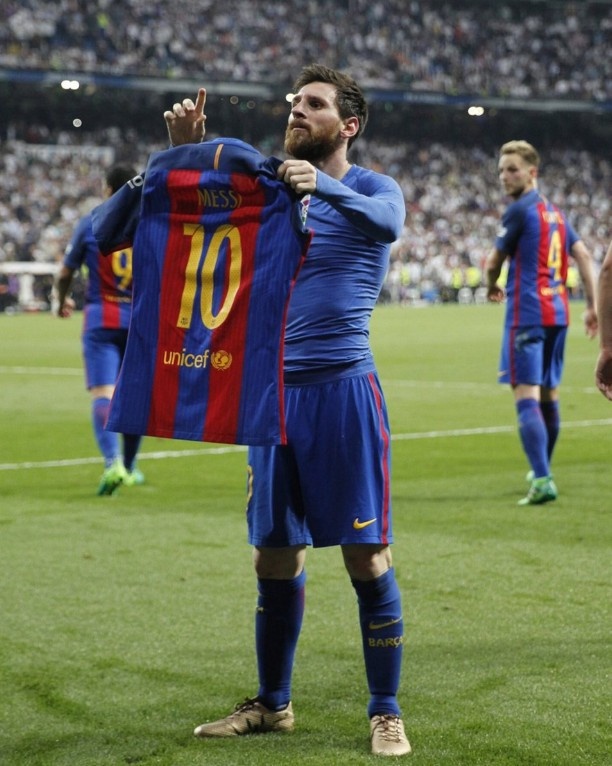Bức ảnh Messi biến sân Bernabeu thành vườn phơi quần áo - Thể thao thế giới