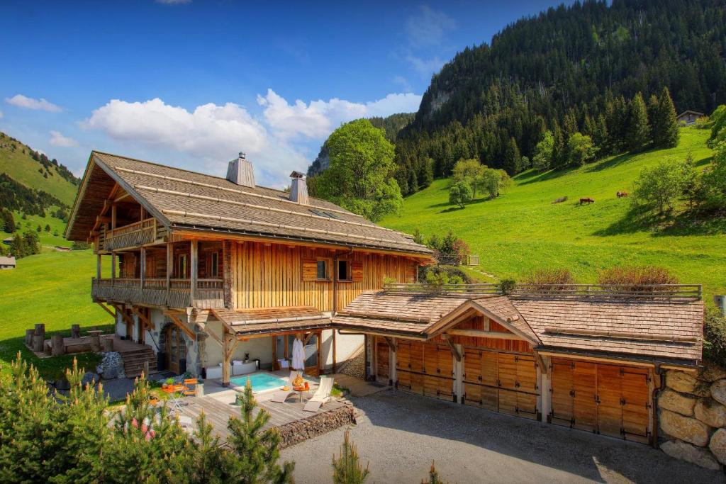 Authentic Lodge Spa - SnowLodge, La Clusaz – Updated 2022 Prices