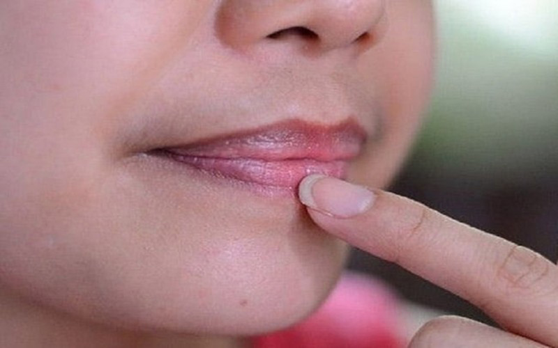 Phun khử thâm môi sau bao lâu thì lên màu chuẩn đẹp?