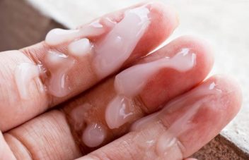Nam giới xuất tinh nhiều ở tuổi dậy thì có sao không